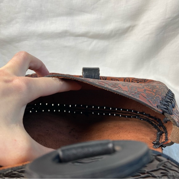 Handmade Leather Purse - Picture 5 of 6